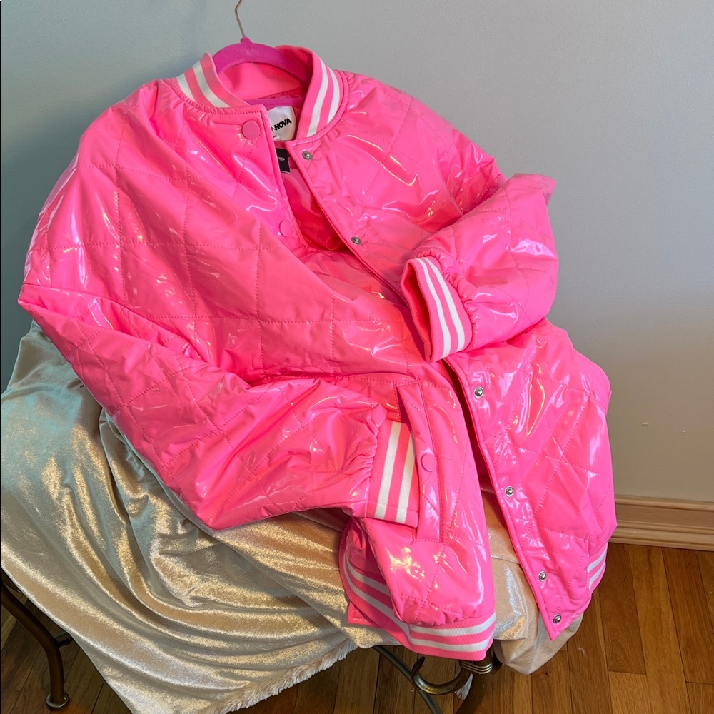 Fashion Nova Glossy Pink Jacket
BRAND NEW! SUPER PRETTY!
BUBBLEGUM PINK! - Picture 8 of 10